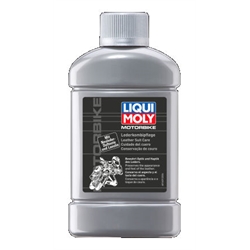 LIQUI MOLY Motorbike Lederkombipflege  250ml   Verpackungseinheit = 6 Stück   (Das aktuelle Sicherheitsdatenblatt finden Sie im Internet unter www.maedler.de in der Produktkategorie), Produktphoto